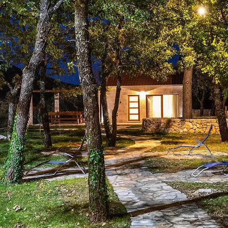 Prázdninový dům Lovely In With Wifi Gruda