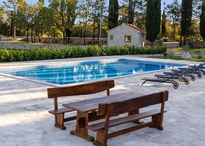 Lovely In With Wifi Дом отдыха Груда