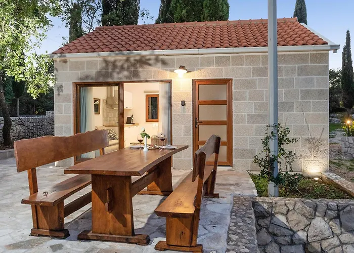 Дом отдыха Lovely In With Wifi