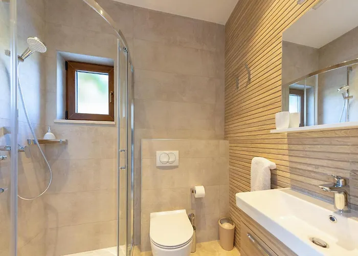 Дом отдыха Lovely In With Wifi