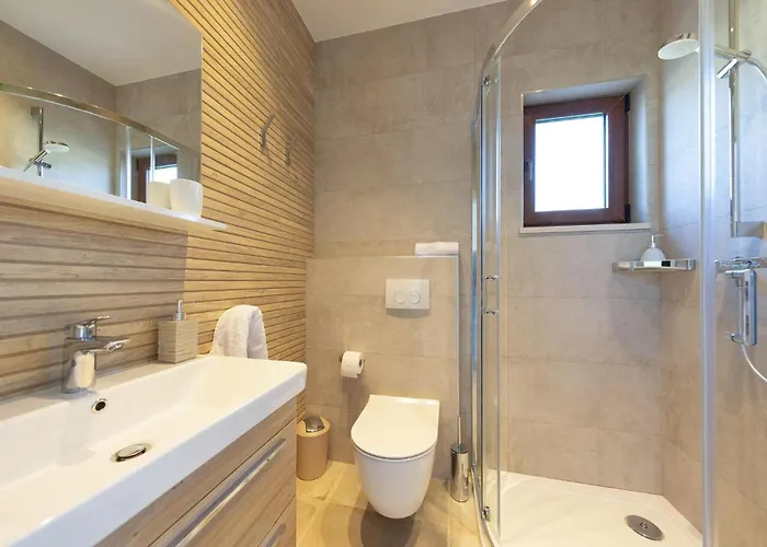 Дом отдыха Lovely In With Wifi